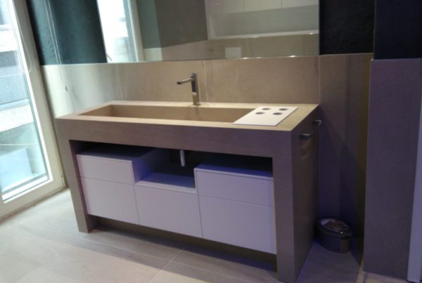 7. Top bagno con fianchi