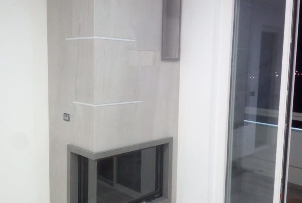 2. Rivestimento camino in gres FMG Lavica Grey