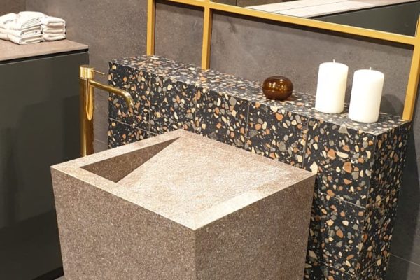 5a0d8155-5b9c-4afa-9011-11afdcc59ca2