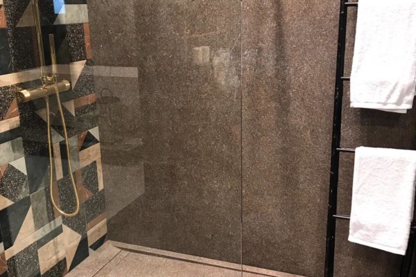 fe5e5f15-58b6-41ce-a201-3fc0f92d6587